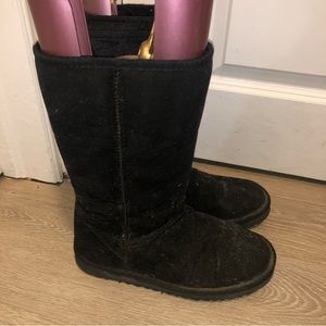 Ugg ladies classic tall winter boots size 8
